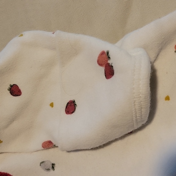 Carters Newborn Sleeper Outfit - Picture 3 of 6